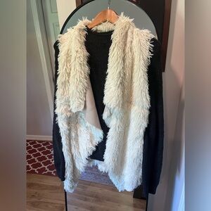 Universal Thread Sweater with Cream Faux Fur Vest